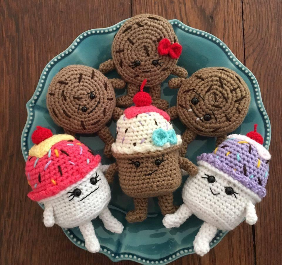 August Amigurumi Sweet Treats CAL - Part 1 Supply List and Giveaway